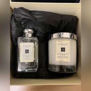 Jo Malone Nectarine Blossom & Honey Candle with Pomegranate Noir Cologne